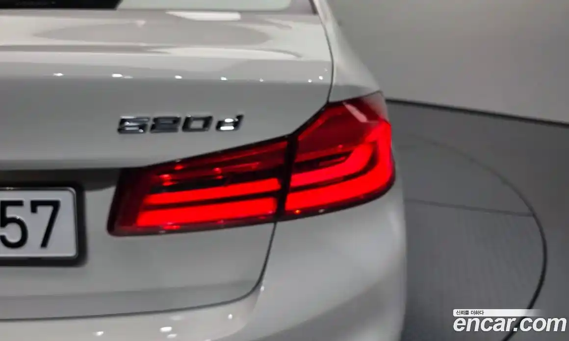 BMW 5 серия 2020 2.0 автомат (гидро), фото 8