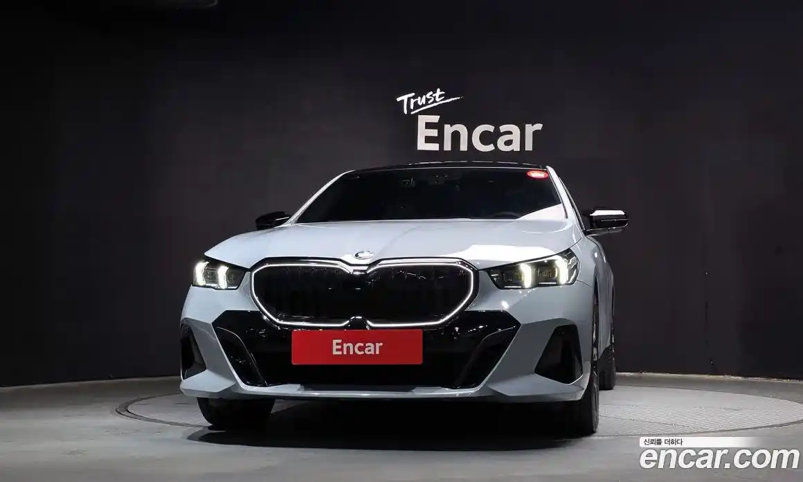 BMW 5 серия 2024 2.0 автомат (гидро), фото 3