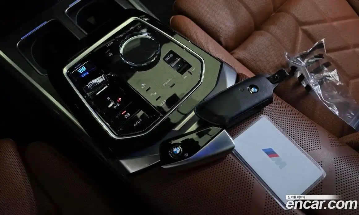 BMW i7 2024 0.3 автомат (гидро), фото 12