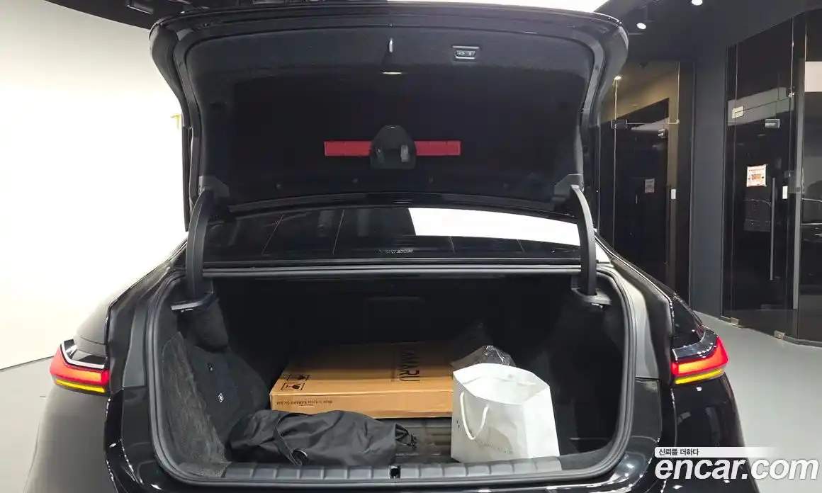 BMW i7 2024 0.3 автомат (гидро), фото 26