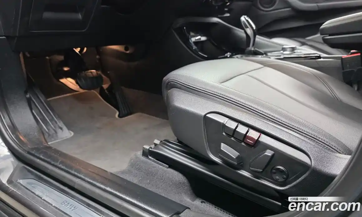 BMW X1 2022 2.0 автомат (гидро), фото 17
