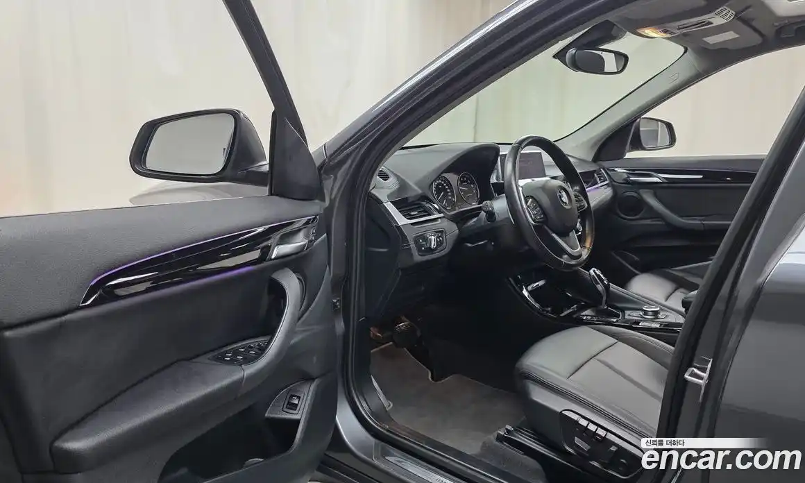 BMW X1 2022 2.0 автомат (гидро), фото 10
