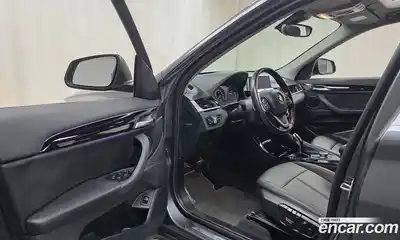 BMW X1 2022 2.0 автомат (гидро), миниатюра 10