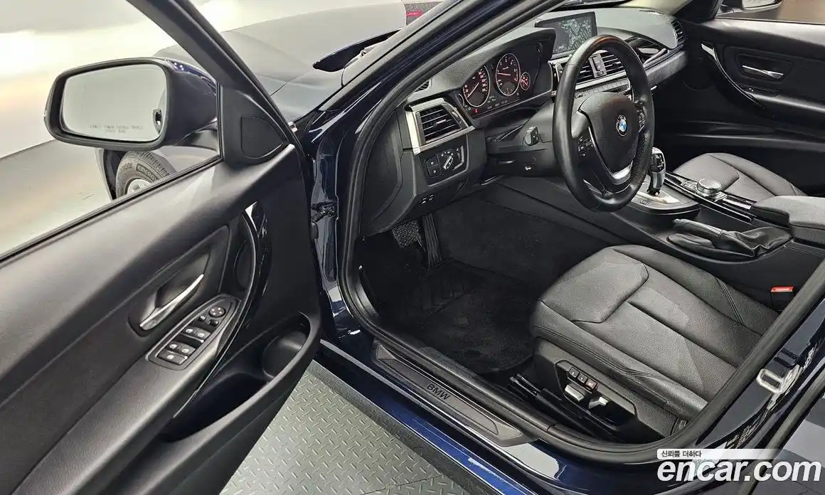 BMW 3 серия 2017 2.0 автомат (гидро), фото 13