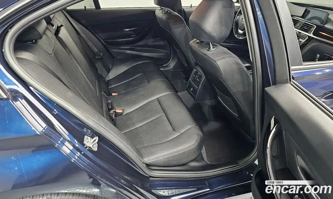 BMW 3 серия 2017 2.0 автомат (гидро), фото 17