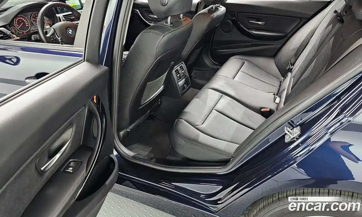 BMW 3 серия 2017 2.0 автомат (гидро), фото 18