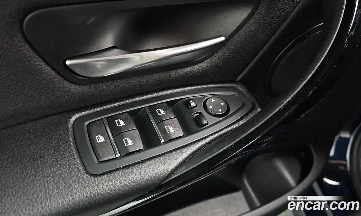 BMW 3 серия 2017 2.0 автомат (гидро), фото 27