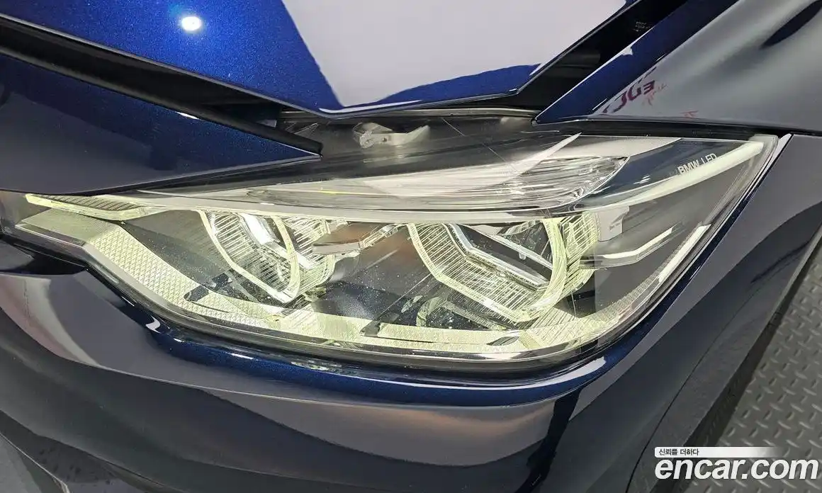 BMW 3 серия 2017 2.0 автомат (гидро), фото 8