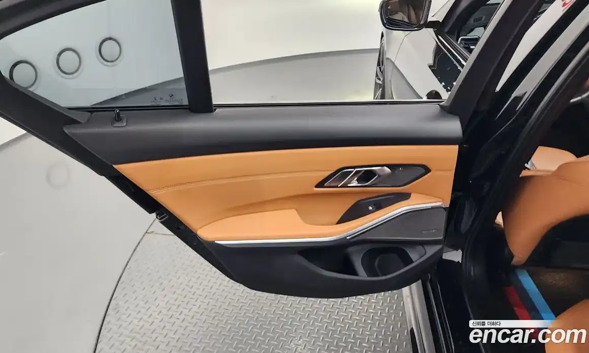 BMW 3 серия 2019 2.0 автомат (гидро), фото 14