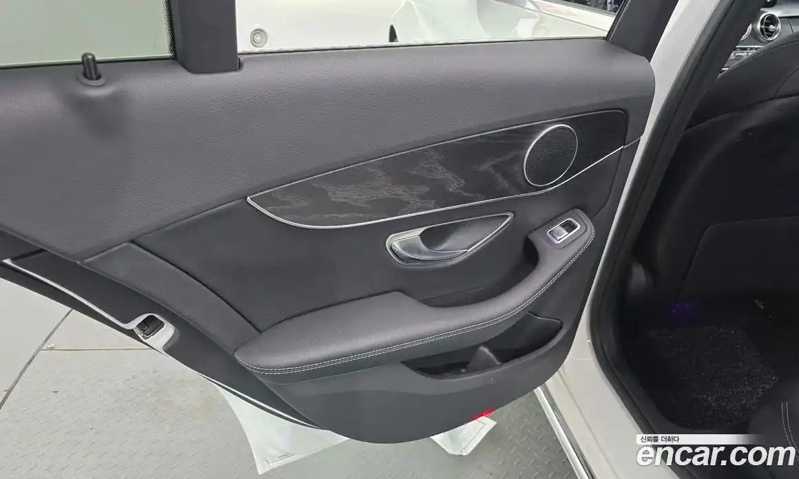 Mercedes-Benz C-Class 2019 1.9 гидро, фото 15 Mercedes-Benz C-Class 2019 1.9 гидро, фото 15