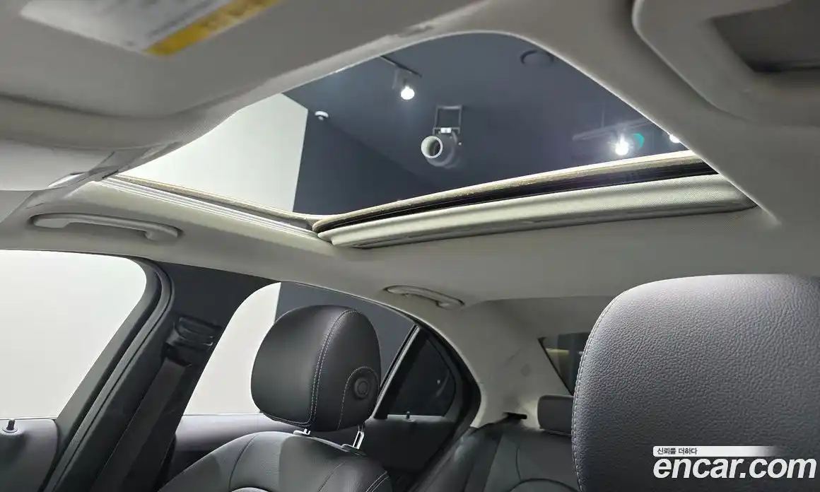 Mercedes-Benz C-Class 2019 1.9 гидро, фото 23 Mercedes-Benz C-Class 2019 1.9 гидро, фото 23