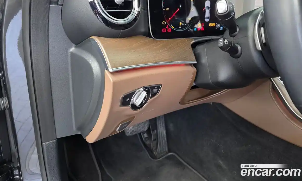 Mercedes-Benz E-Class 2021 2.0 автомат (гидро), фото 30