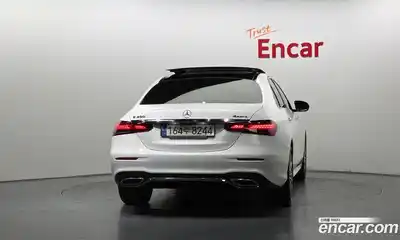 Mercedes-Benz E-Class 2021 2.0 автомат (гидро), миниатюра 4