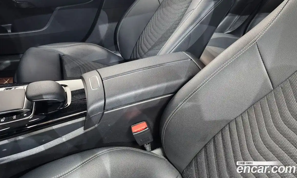 Mercedes-Benz A-Class 2020 2.0 гидро, фото 27