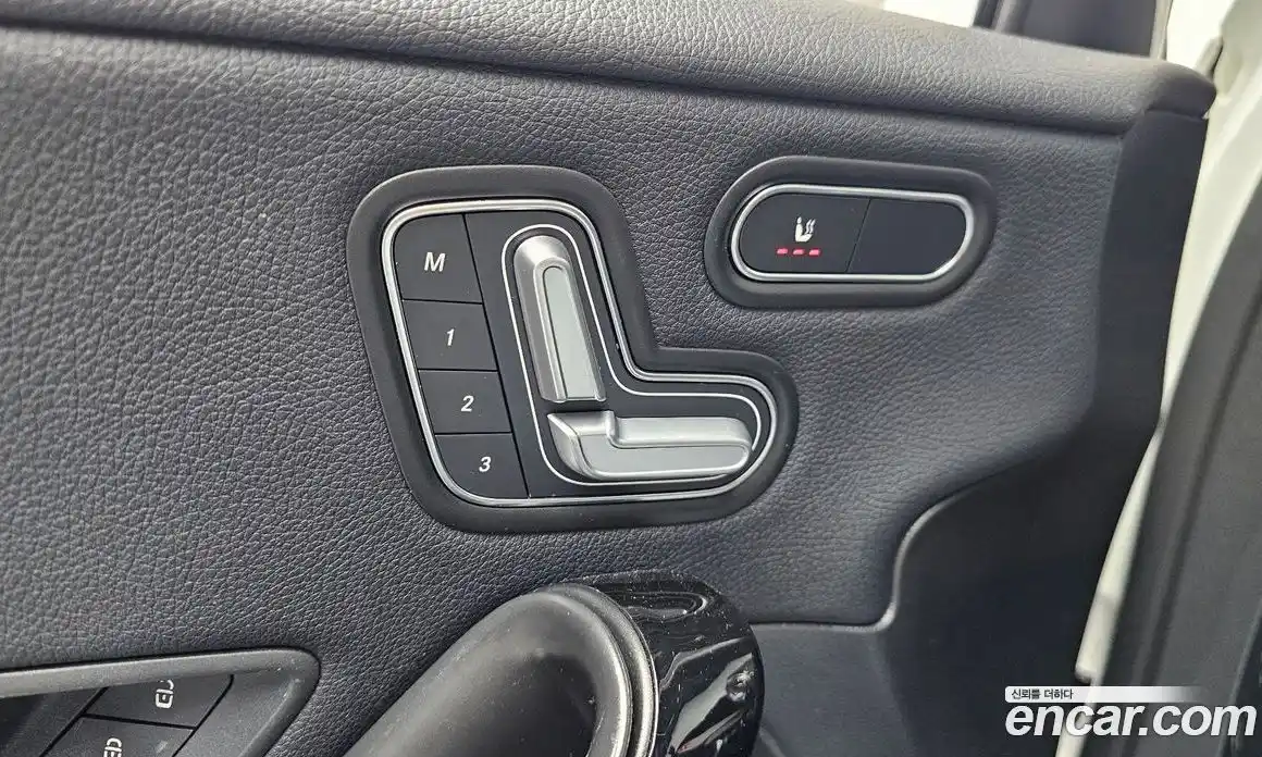 Mercedes-Benz A-Class 2020 2.0 гидро, фото 28