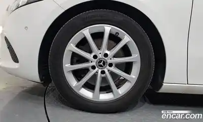 Mercedes-Benz A-Class 2020 2.0 гидро, миниатюра 4