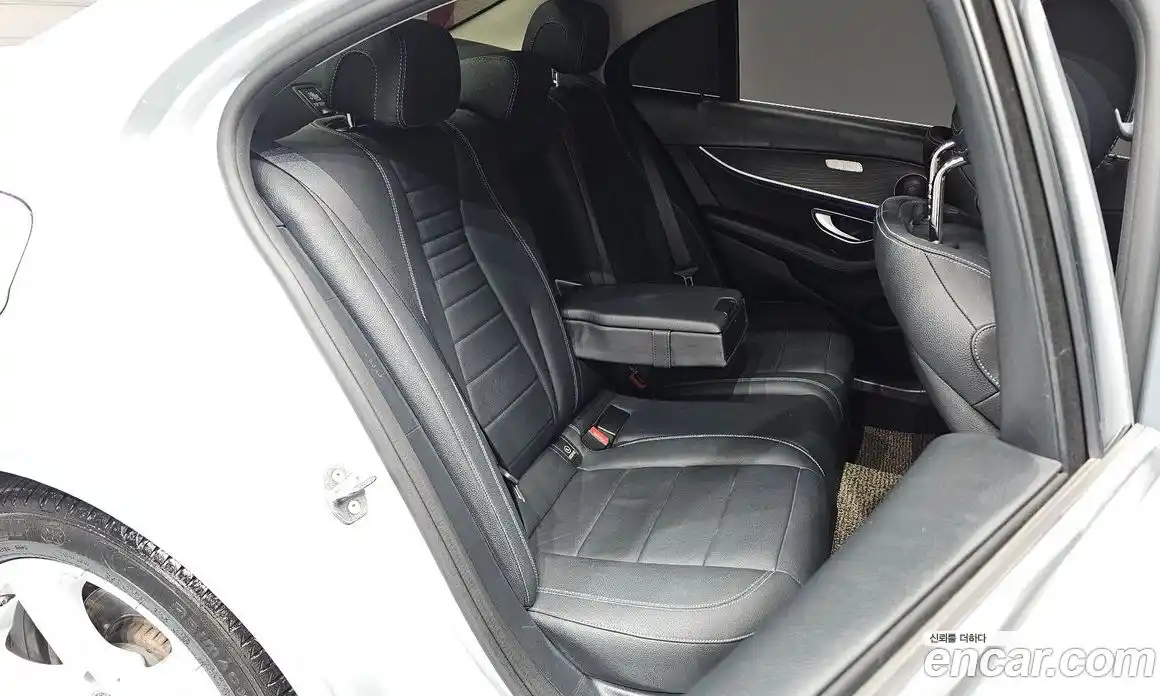 Mercedes-Benz E-Class 2017 1.9 автомат (гидро), фото 11