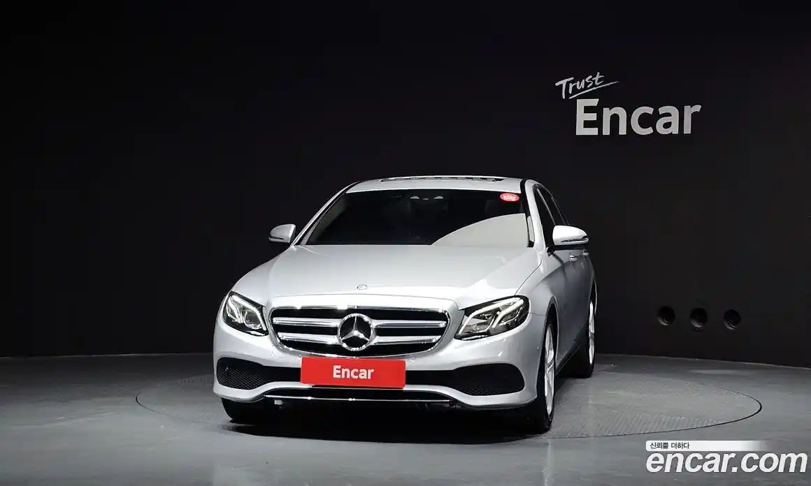 Mercedes-Benz E-Class 2017 1.9 автомат (гидро), фото 3