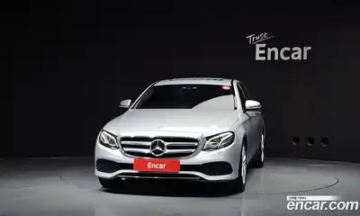 Mercedes-Benz E-Class 2017 1.9 автомат (гидро), миниатюра 3