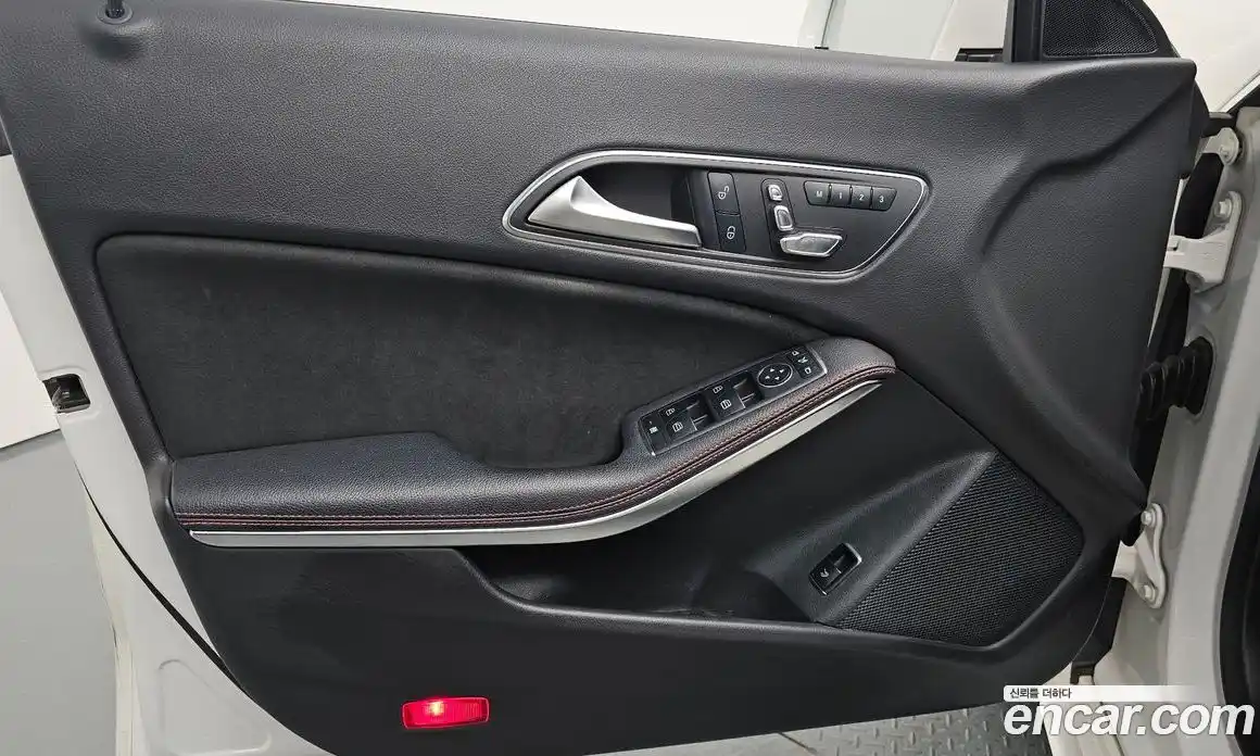 Mercedes-Benz CLA-Class 2018 2.0 гидро, фото 13 Mercedes-Benz CLA-Class 2018 2.0 гидро, фото 13