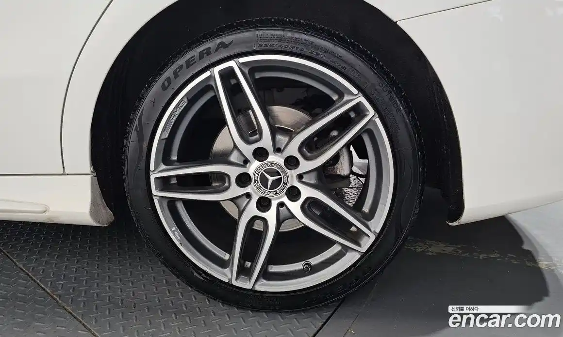 Mercedes-Benz CLA-Class 2018 2.0 гидро, фото 6 Mercedes-Benz CLA-Class 2018 2.0 гидро, фото 6