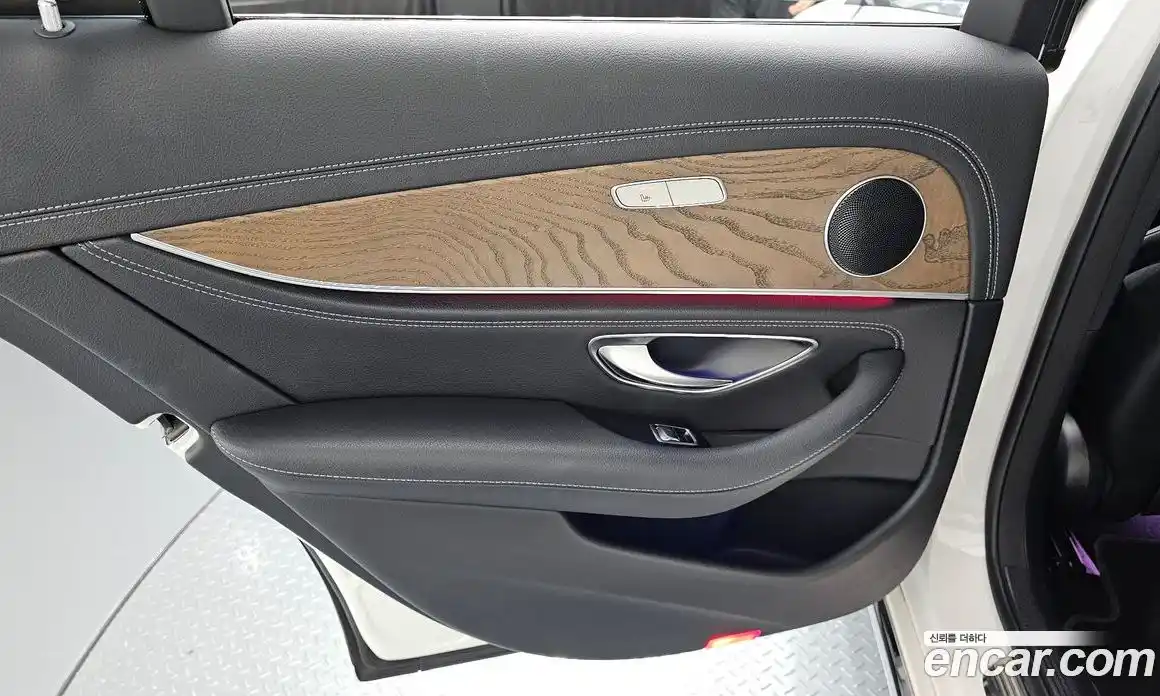 Mercedes-Benz E-Class 2019 1.9 автомат (гидро), фото 15