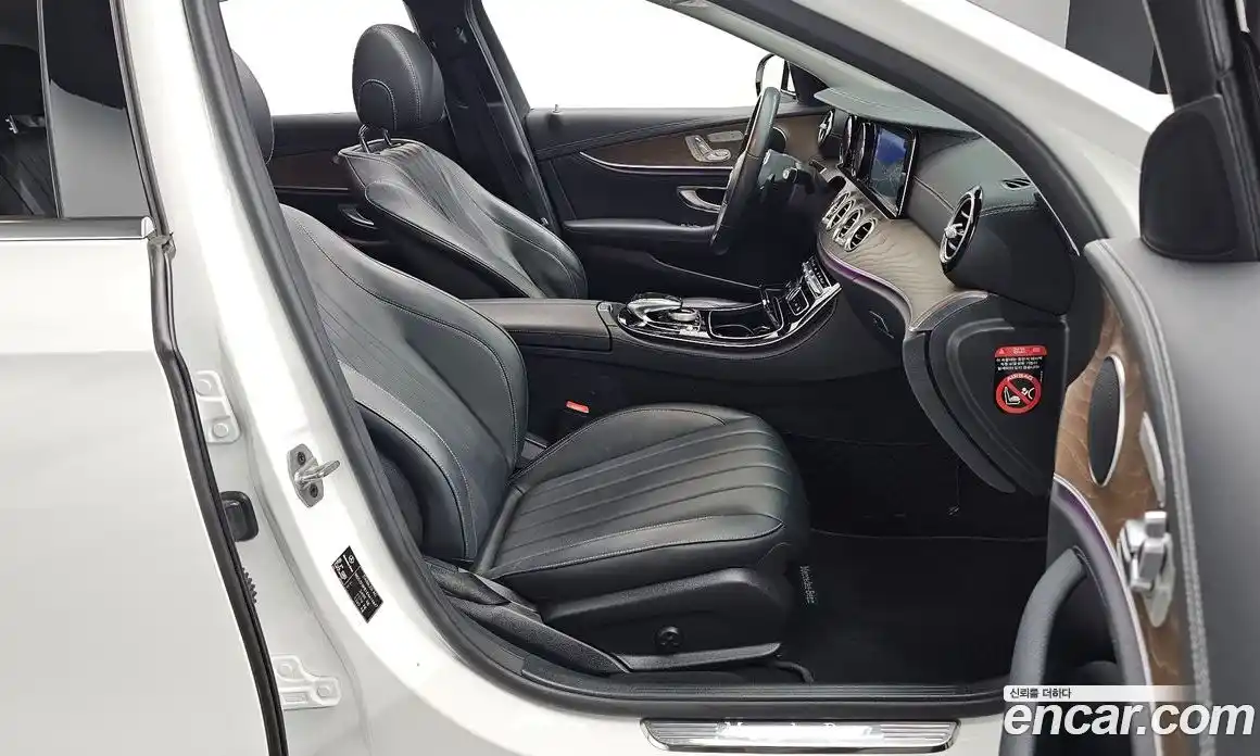 Mercedes-Benz E-Class 2019 1.9 автомат (гидро), фото 16