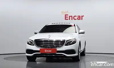 Mercedes-Benz E-Class 2019 1.9 автомат (гидро), миниатюра 3