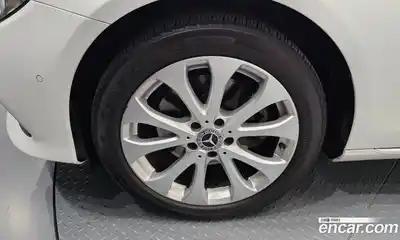Mercedes-Benz E-Class 2019 1.9 автомат (гидро), миниатюра 5