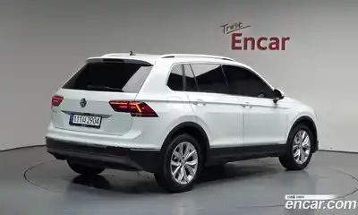 Volkswagen Tiguan 2018 2.0 автомат (гидро), миниатюра 2