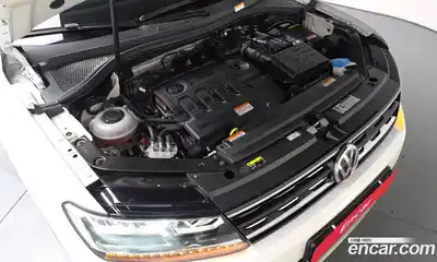 Volkswagen Tiguan 2018 2.0 автомат (гидро), миниатюра 6