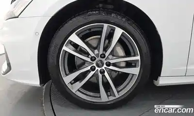 Audi A6 2023 2.0 автомат (гидро), миниатюра 5