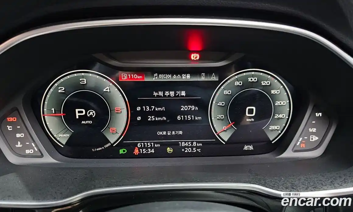 Audi Q3 2023 2.0 автомат (гидро), фото 11