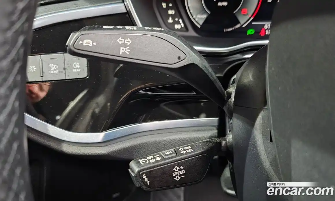 Audi Q3 2023 2.0 автомат (гидро), фото 22