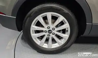 Audi Q3 2023 2.0 автомат (гидро), миниатюра 5