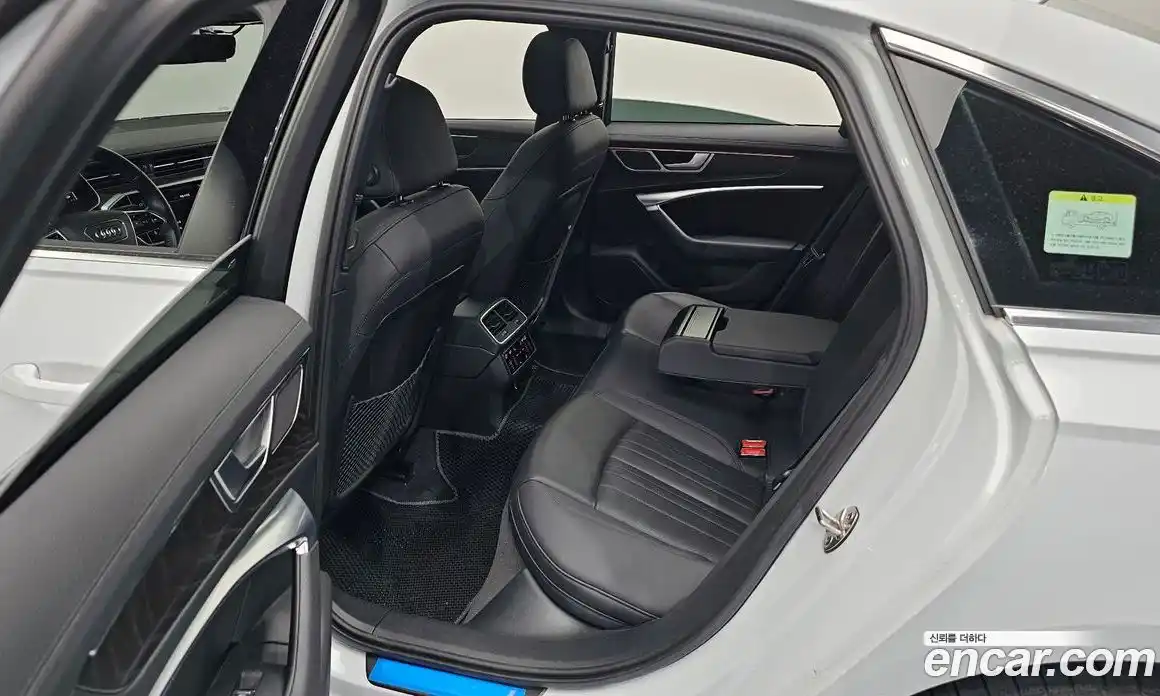 Audi A6 2019 2.0 автомат (гидро), фото 12