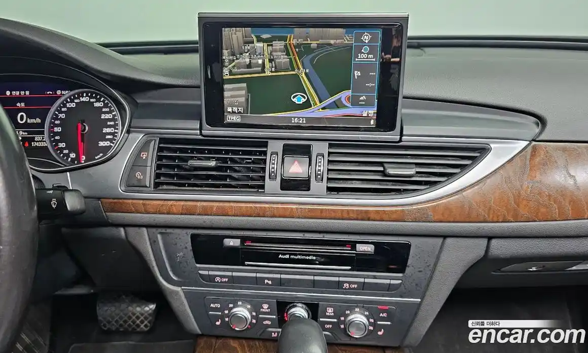 Audi A6 2015 2.0 автомат (гидро), фото 14
