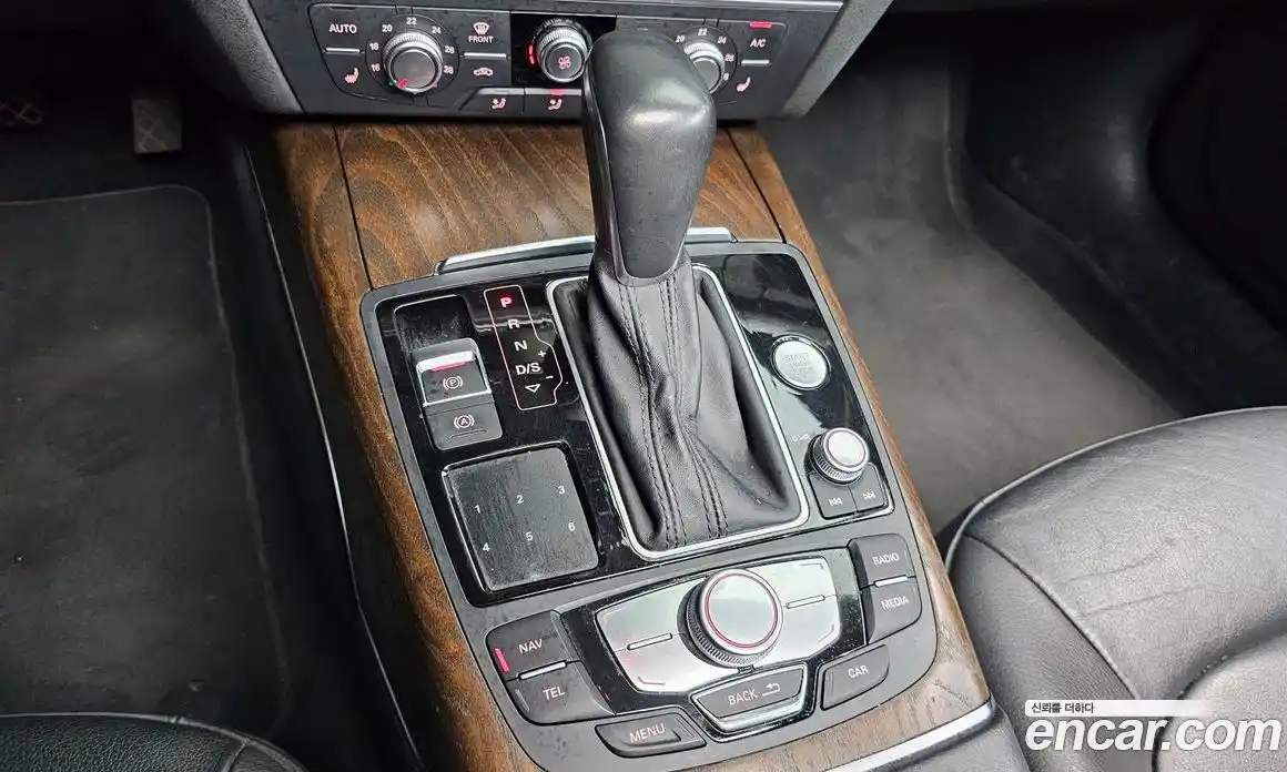 Audi A6 2015 2.0 автомат (гидро), фото 9