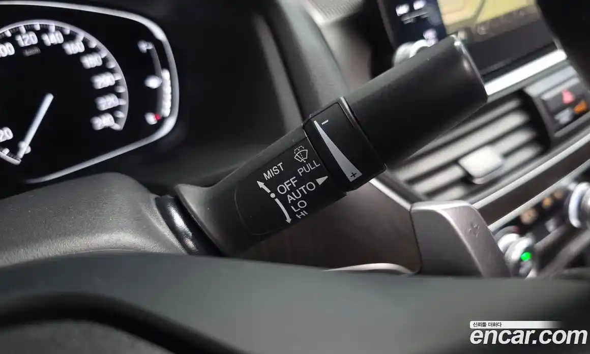 Honda Accord 2019 2.0 автомат (гидро), фото 28