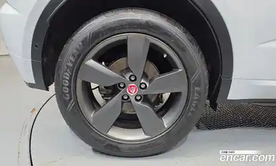 Jaguar E-Pace 2020 2.0 автомат (гидро), миниатюра 7 Jaguar E-Pace 2020 2.0 автомат (гидро), миниатюра 7