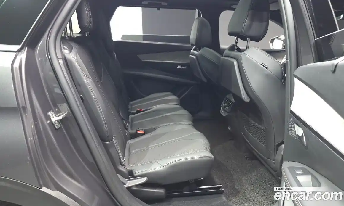 Peugeot 5008 2022 1.2 автомат (гидро), фото 17