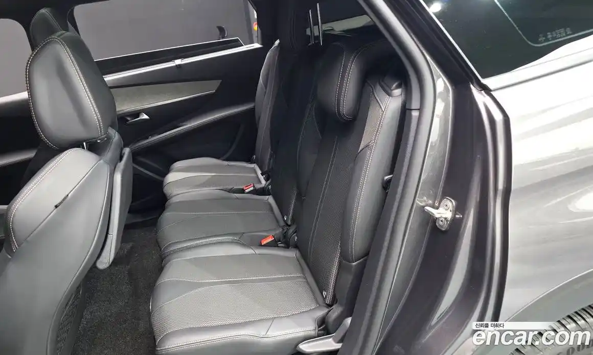 Peugeot 5008 2022 1.2 автомат (гидро), фото 18