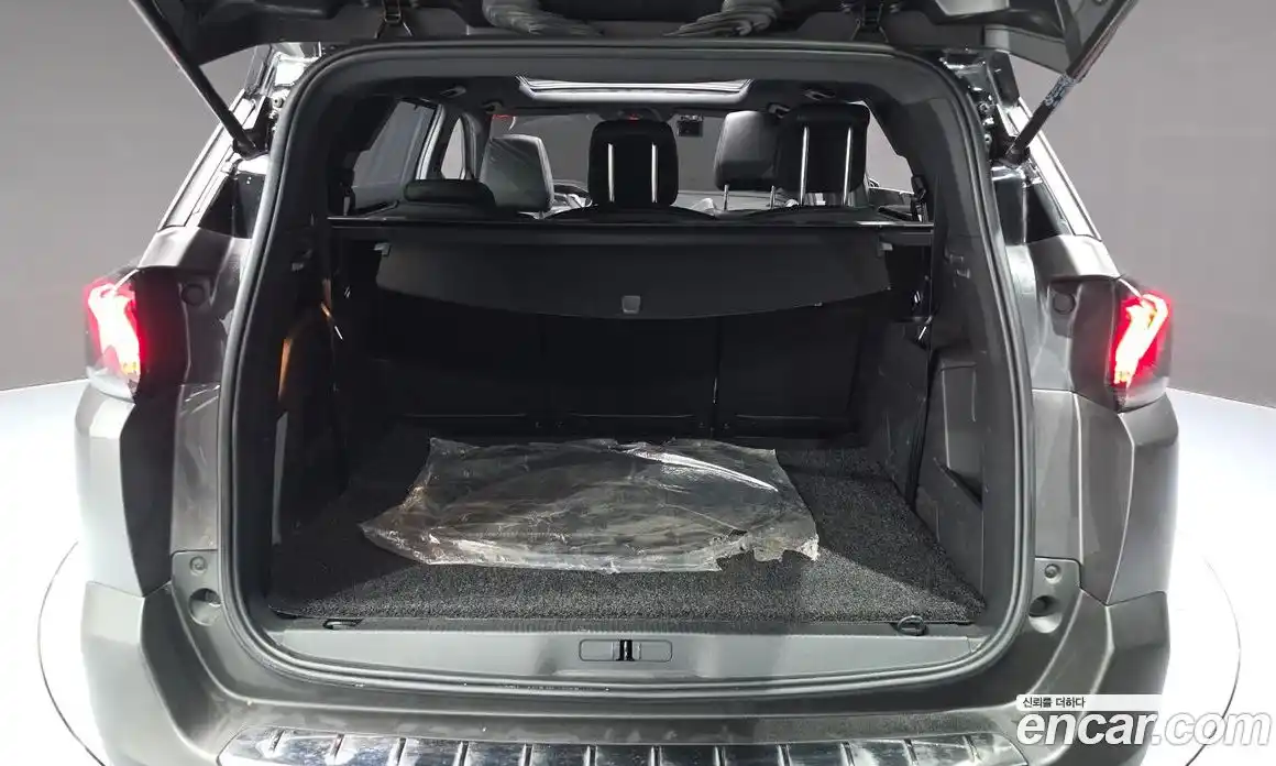 Peugeot 5008 2022 1.2 автомат (гидро), фото 22