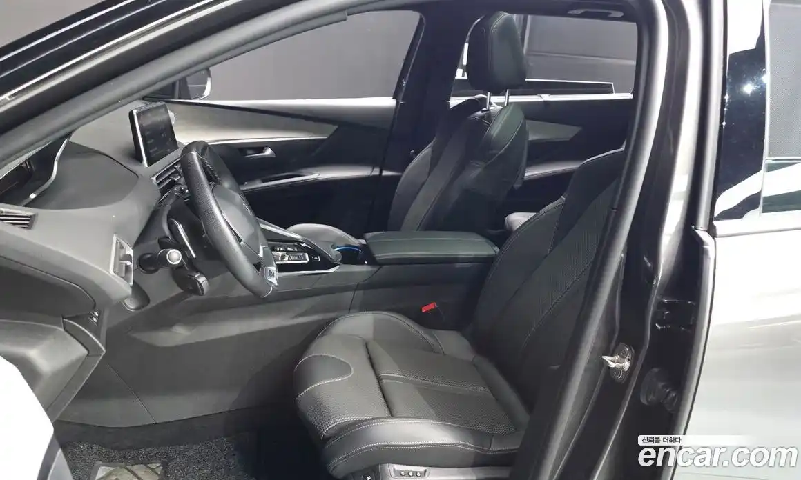 Peugeot 5008 2022 1.2 автомат (гидро), фото 23