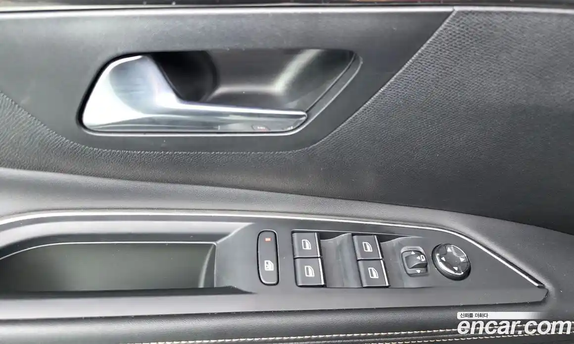 Peugeot 5008 2022 1.2 автомат (гидро), фото 26