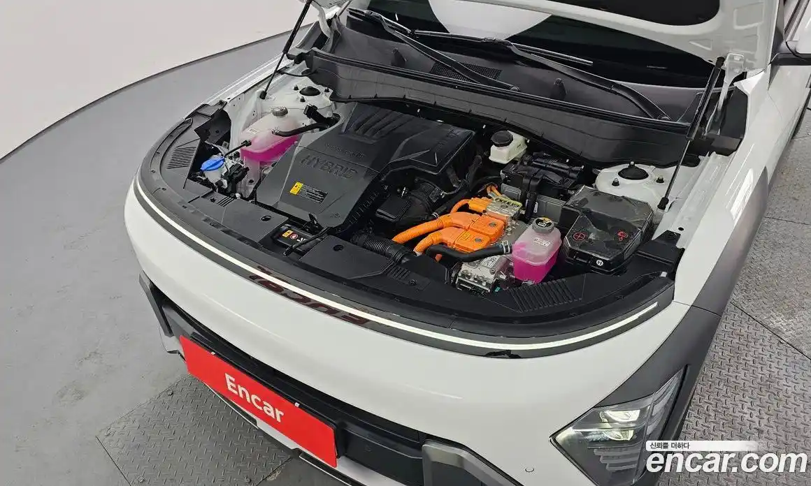 Hyundai Kona 2023 1.6 автомат (гидро), фото 6