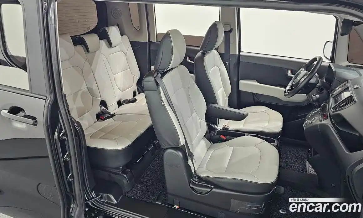 Kia Ray 2023 1.0 автомат (гидро), фото 11