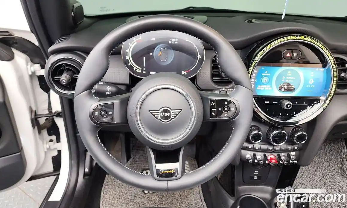 Mini Cooper Convertible 2023 2.0 автомат (гидро), фото 12