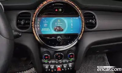 Mini Cooper Convertible 2023 2.0 автомат (гидро), миниатюра 10
