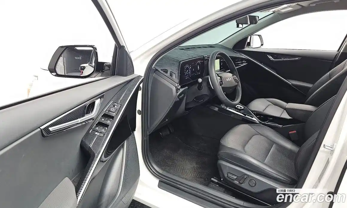 Kia Niro 2026 1.6 автомат (гидро), фото 13